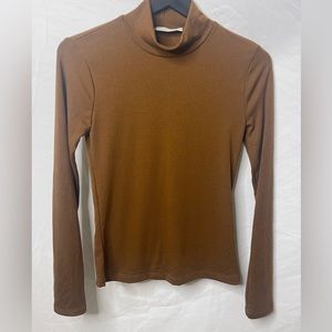 Long sleeve tan top